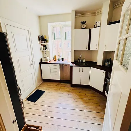 Apartment Near & Metro - Perfect For Friends & Family Copenhagen